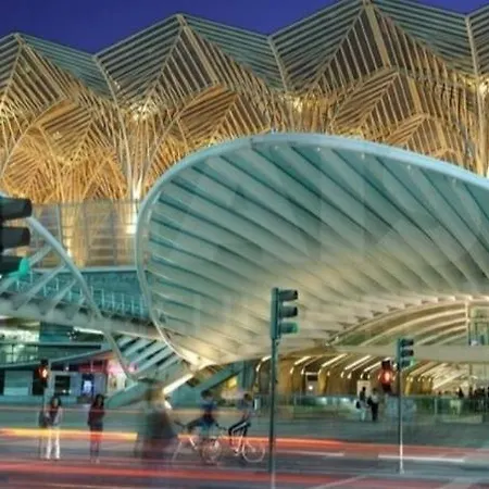 Perto Aeroporto 4 *